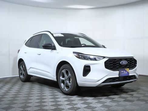 Certified 2023 Ford Escape ST-Line w/ Tech Pack #1 AWD/4WD image 1