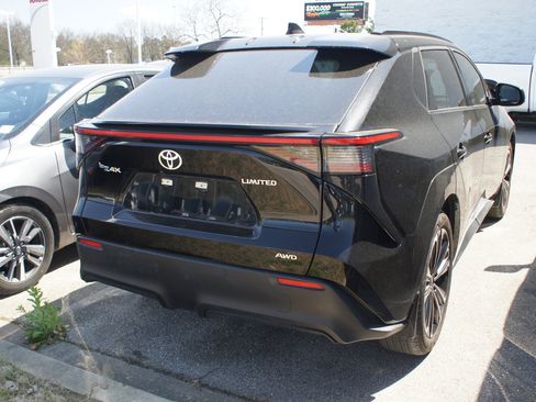 Used 2023 Toyota bZ4X Limited w/ Weather Package image 5