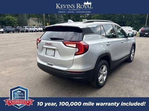 Used 2022 GMC Terrain SLE w/ Driver Convenience Package AWD/4WD image 5