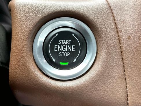 Used 2022 Chevrolet Tahoe High Country image 32