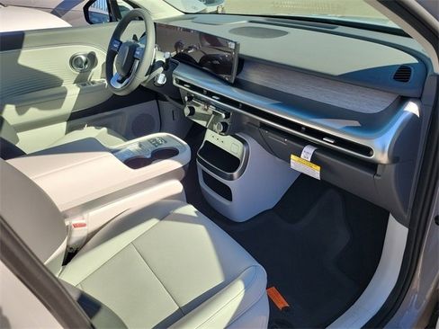 New 2026 Hyundai Ioniq 9 SEL image 16