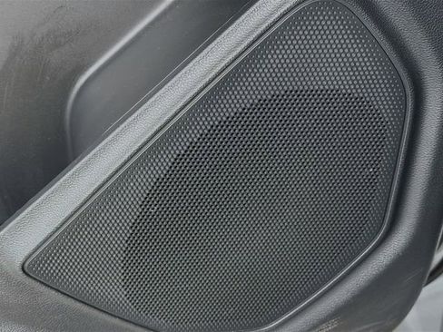 Used 2023 Ford Explorer XLT image 20