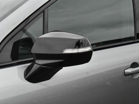 Used 2024 Honda Prologue EX image 13