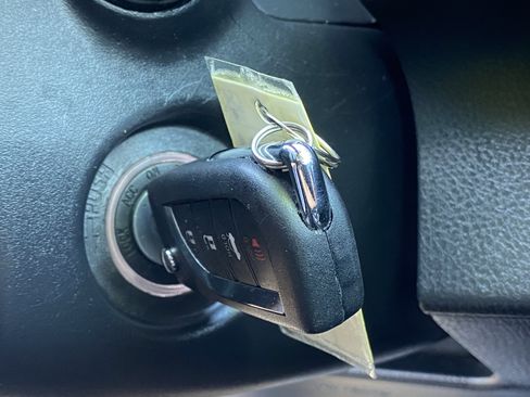 Used 2018 Toyota Camry SE FWD image 24