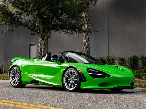 Used 2026 McLaren 750S Spider image 3