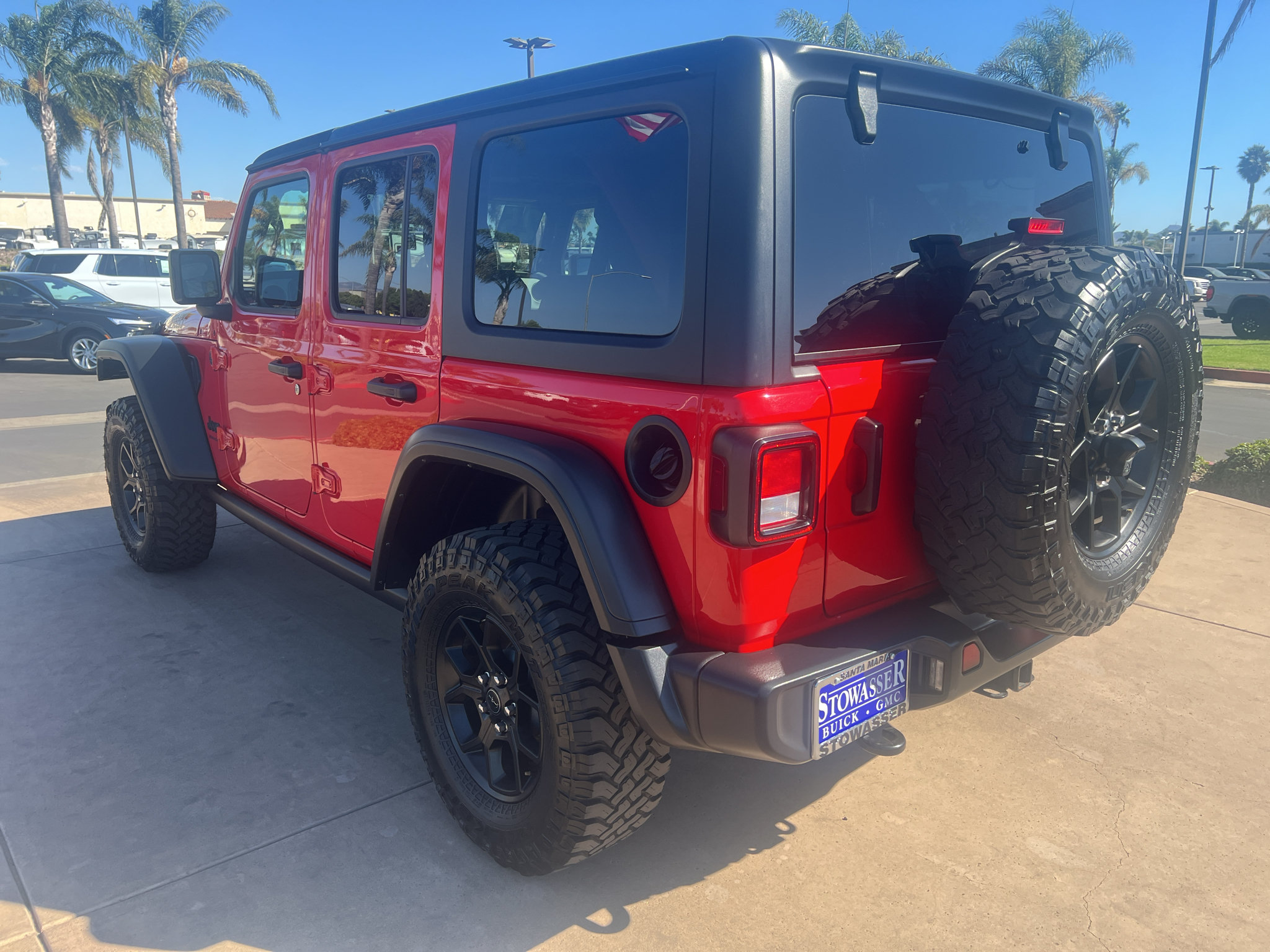 Used 2025 Jeep Wrangler Unlimited Sport AWD/4WD image 7