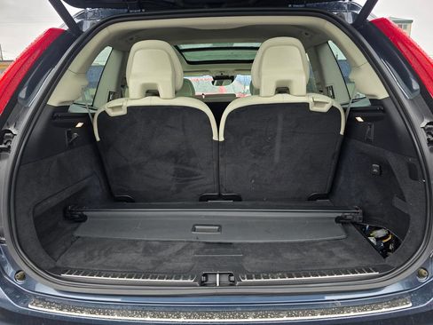 Used 2022 Volvo XC90 T5 Momentum w/ Advanced Package AWD/4WD image 15