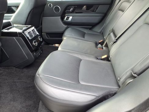 Used 2020 Land Rover Range Rover Long Wheelbase HSE image 18