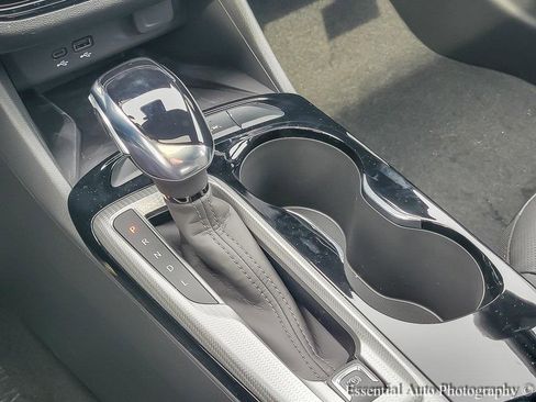 New 2025 Buick Envista Avenir image 17