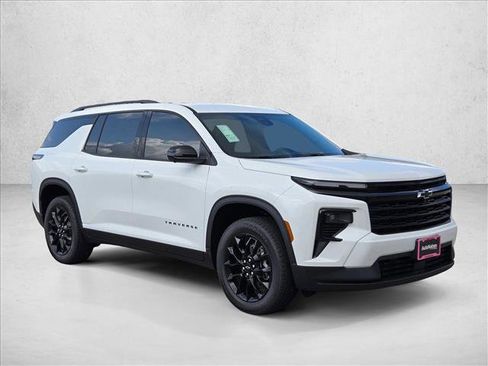 New 2026 Chevrolet Traverse LT image 7