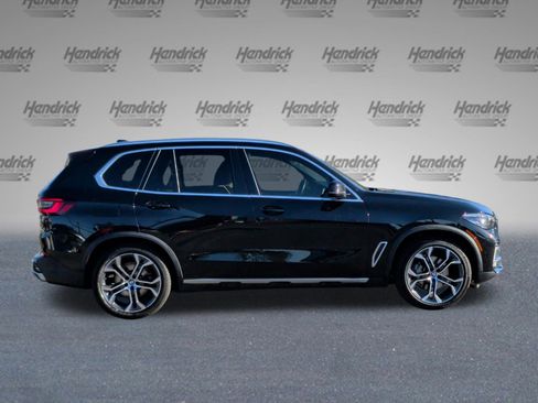 Used 2021 BMW X5 xDrive40i w/ Premium Package image 9