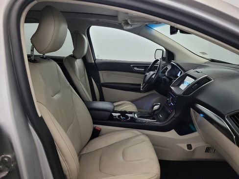 Used 2016 Ford Edge Titanium w/ Equipment Group 302A AWD/4WD image 21