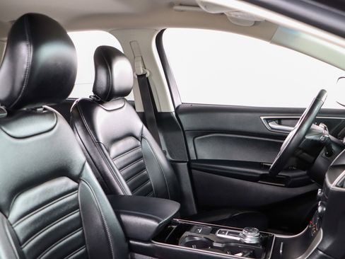 Used 2019 Ford Edge SEL w/ Equipment Group 201A image 26