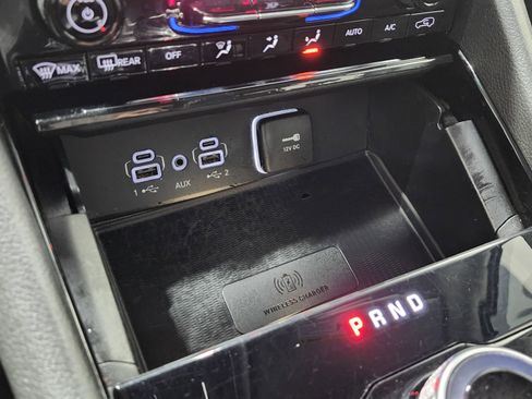 Used 2023 Jeep Grand Cherokee L Laredo w/ Luxury Tech Group I image 10