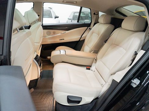 Used 2015 BMW 535i Gran Turismo xDrive image 17