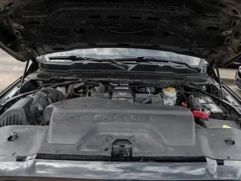 Used 2019 RAM 2500 Laramie w/ Black Appearance Package image 48