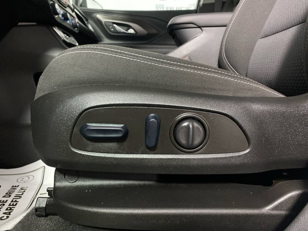 Certified 2023 GMC Terrain SLE w/ Driver Convenience Package FWD image 12