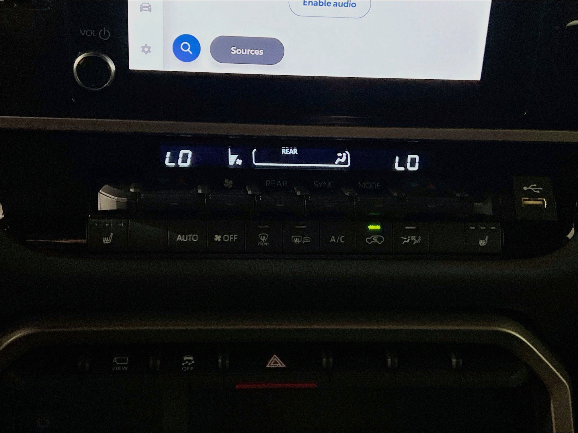 Used 2025 Toyota Sequoia SR5 AWD/4WD image 26