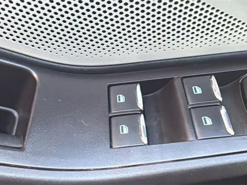 Used 2020 Ford Explorer Platinum w/ Premium Technology Package image 13