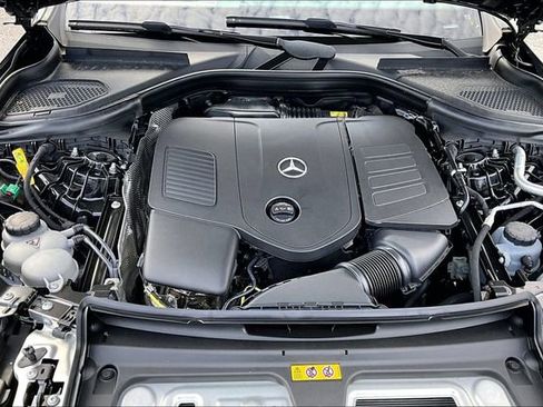 New 2025 Mercedes-Benz GLC 350e 4MATIC image 9