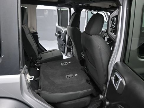 Used 2018 Jeep Wrangler Unlimited Sport AWD/4WD image 27