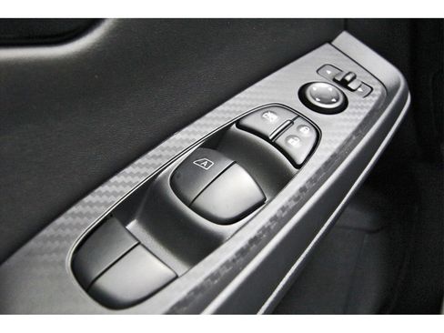 New 2025 Nissan Sentra S image 15