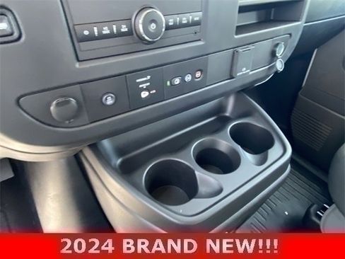 Used 2024 Chevrolet Express 2500 w/ Driver Convenience Package image 15