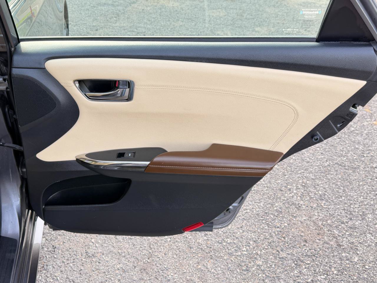 Used 2016 Toyota Avalon XLE Premium FWD image 39