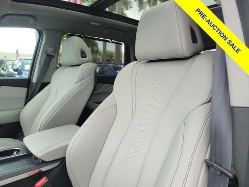 Certified 2026 Acura MDX w/ Technology Package FWD image 15