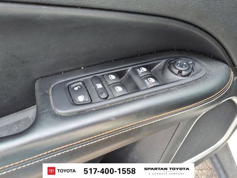 Used 2019 Jeep Compass Latitude w/ Popular Equipment Group FWD image 15