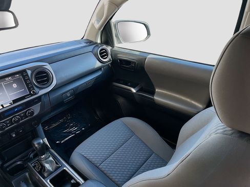 Used 2023 Toyota Tacoma SR5 w/ Technology Package image 21