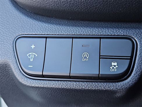 Certified 2025 Kia Seltos S image 24