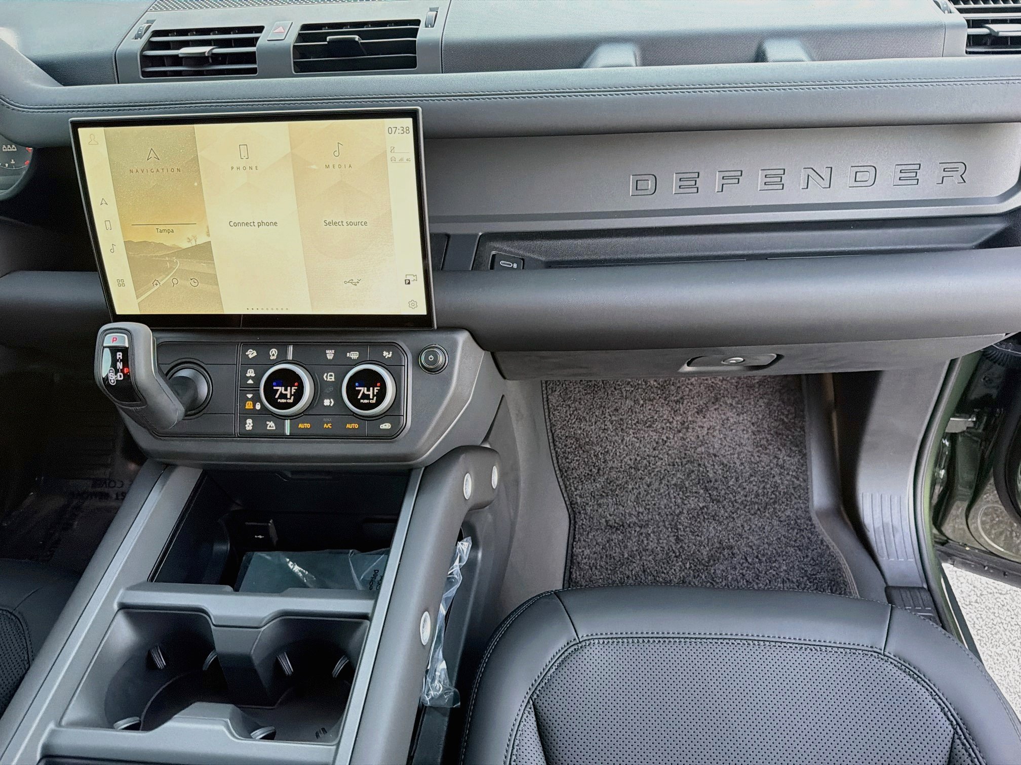 New 2026 Land Rover Defender 110 S AWD/4WD image 18