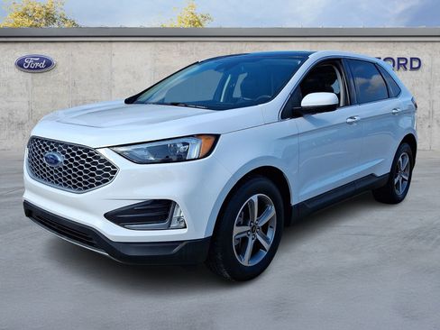 Used 2024 Ford Edge SEL w/ Convenience Package AWD/4WD image 3