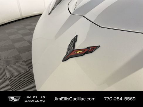 Used 2022 Chevrolet Corvette Stingray Premium Cpe w/ Engine Appearance Package image 29