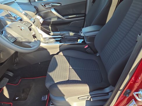 New 2026 Mitsubishi Eclipse Cross AWD image 4