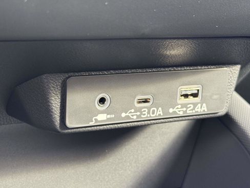 New 2025 Subaru Forester Limited image 12