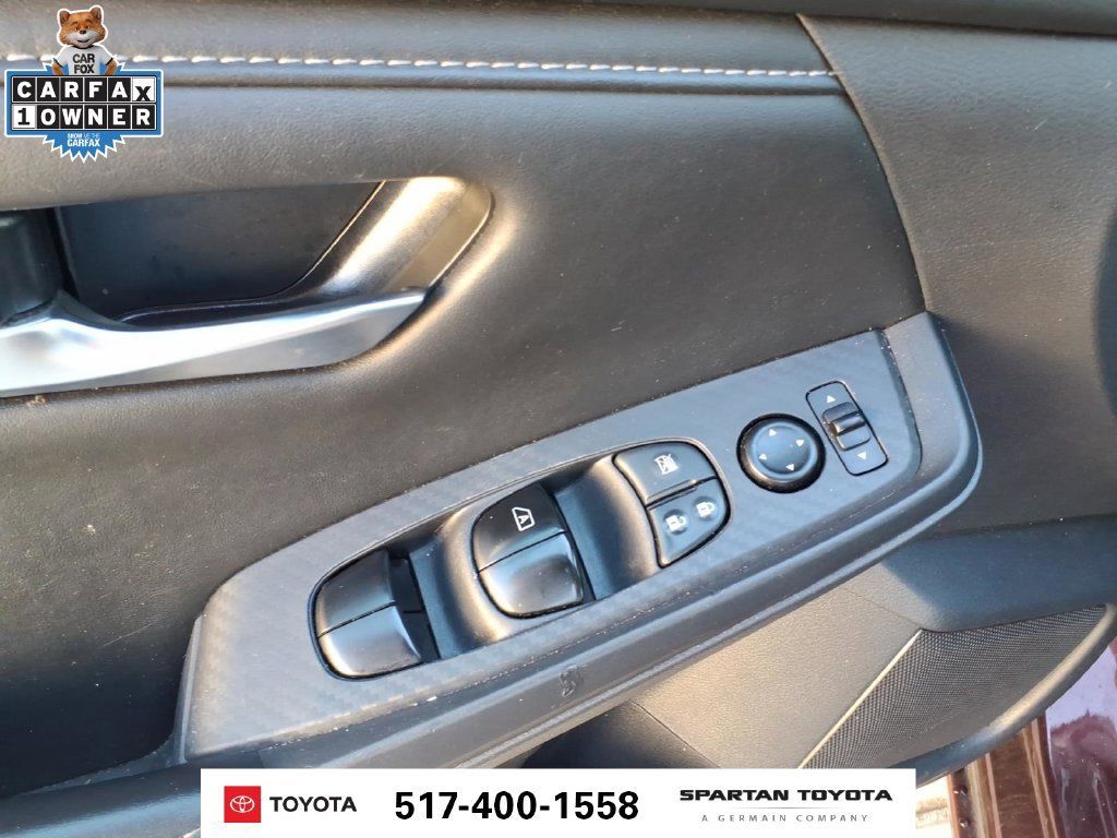 Used 2025 Nissan Sentra SV FWD image 14