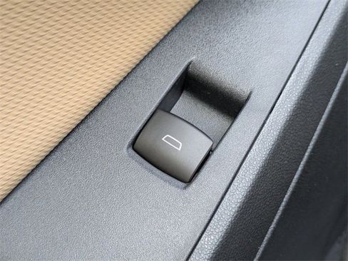 New 2026 Chevrolet Equinox ACTIV w/ Convenience Package III image 25