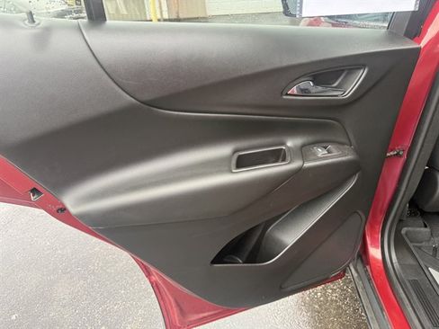 Used 2020 Chevrolet Equinox LT image 43