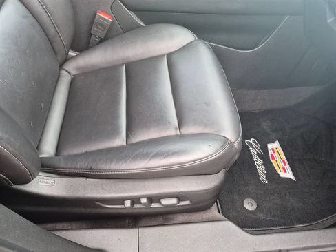 Used 2020 Cadillac XT4 Premium Luxury w/ Cold Weather Package FWD image 28