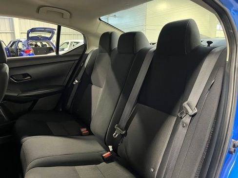 Used 2024 Nissan Sentra SV FWD image 17