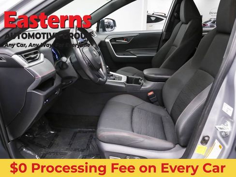 Used 2022 Toyota RAV4 SE AWD/4WD image 14