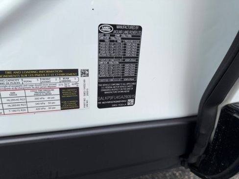Certified 2025 Land Rover Range Rover SE AWD/4WD image 22