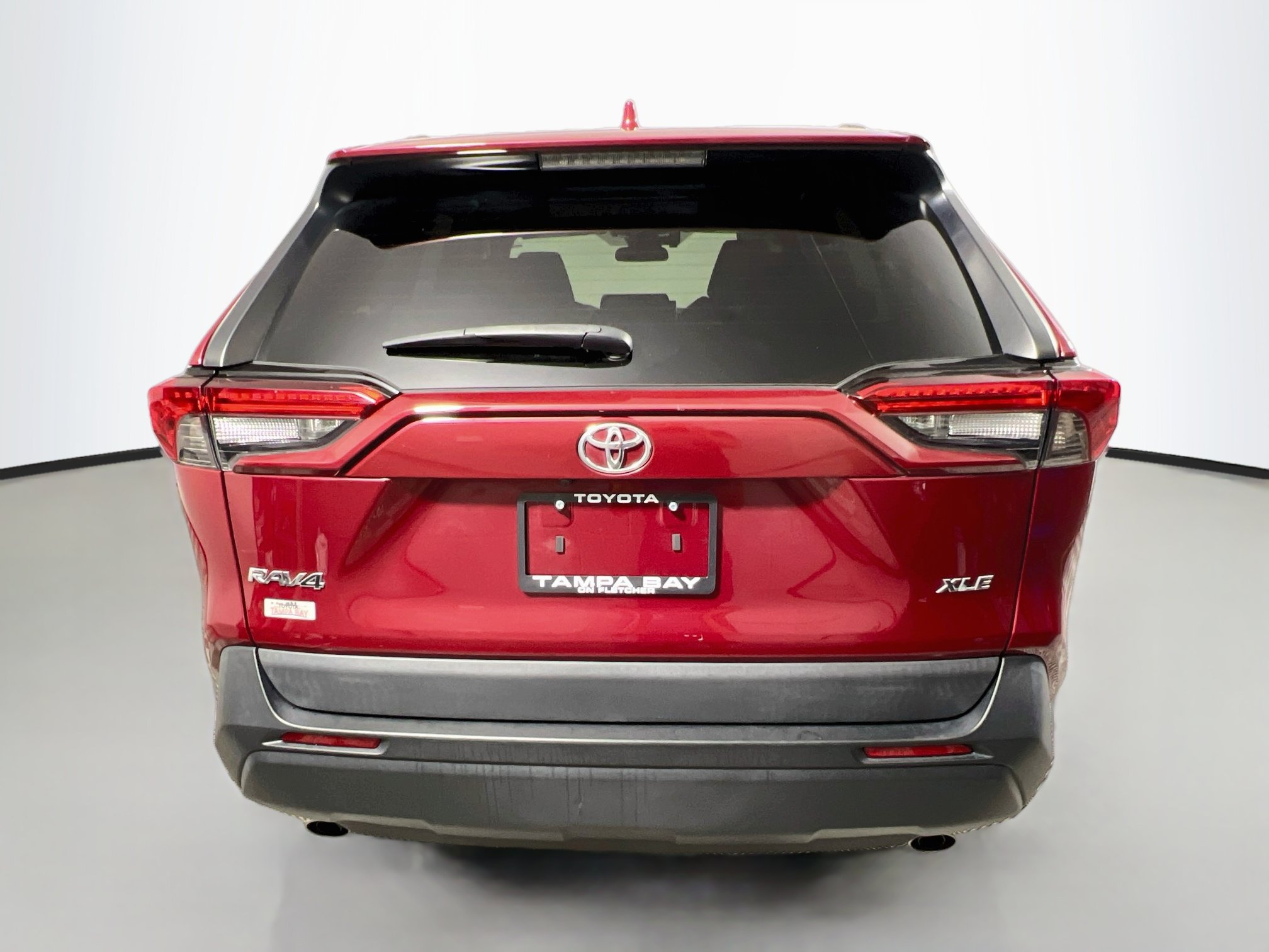 Used 2023 Toyota RAV4 XLE w/ Convenience Package FWD image 6