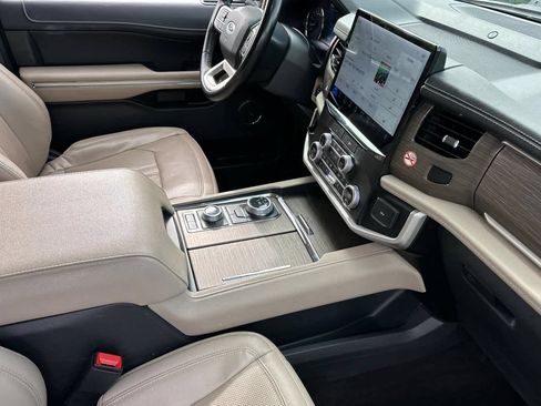 Certified 2023 Ford Expedition Max Limited AWD/4WD image 18