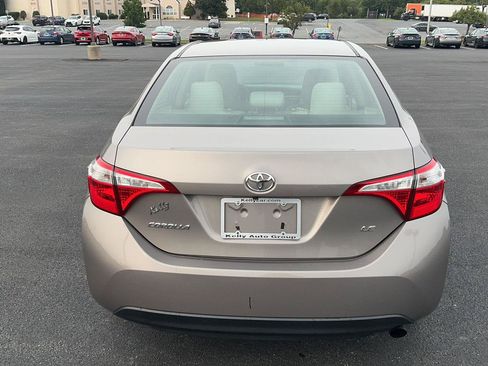 Used 2016 Toyota Corolla LE FWD image 8
