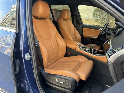 Used 2019 BMW X5 xDrive40i w/ Premium Package AWD/4WD image 27