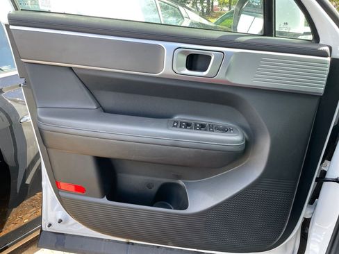 Used 2025 Hyundai Santa Fe SEL image 18