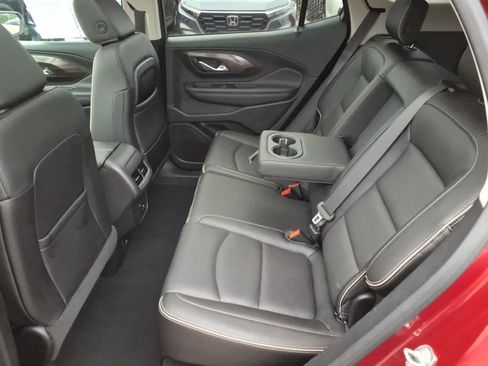 Used 2018 GMC Terrain Denali w/ Advanced Safety Package AWD/4WD image 9